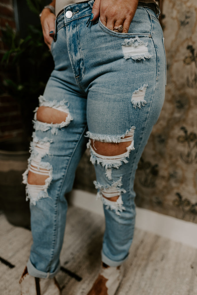 Distressed Boyfriend Jeans