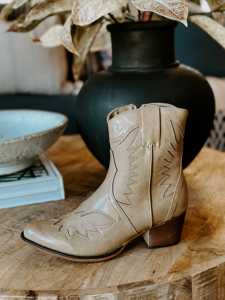 Western Gilly Boots