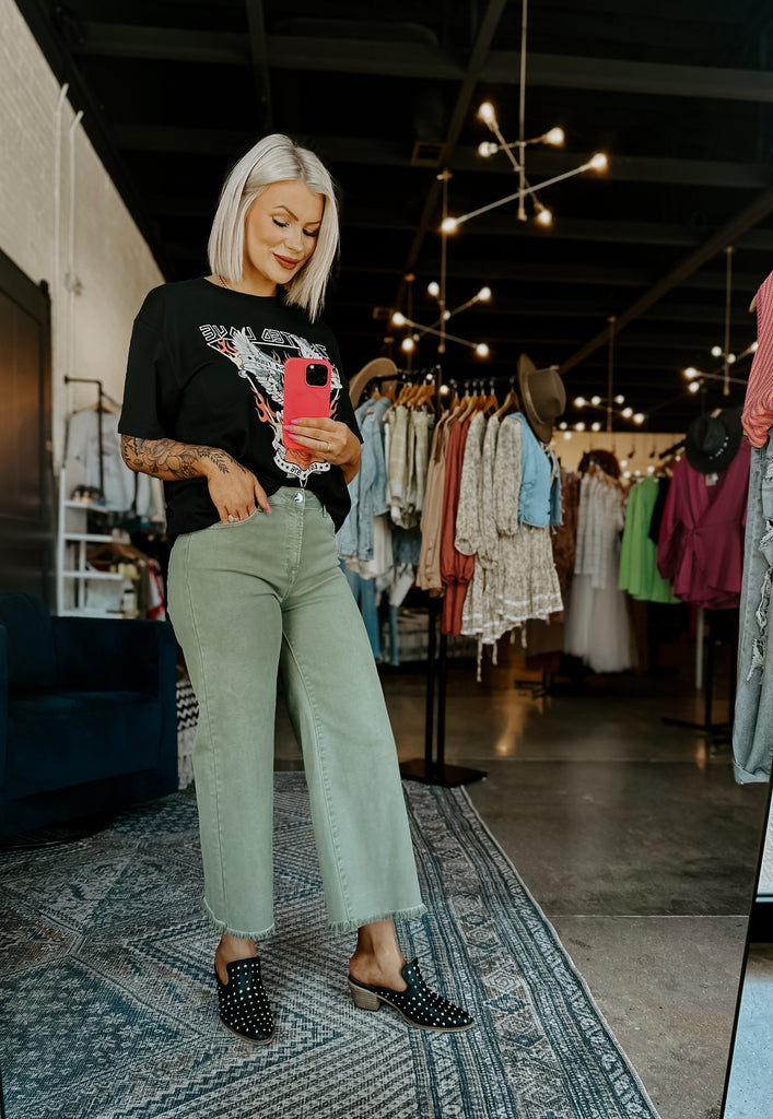 Cropped Green Pants