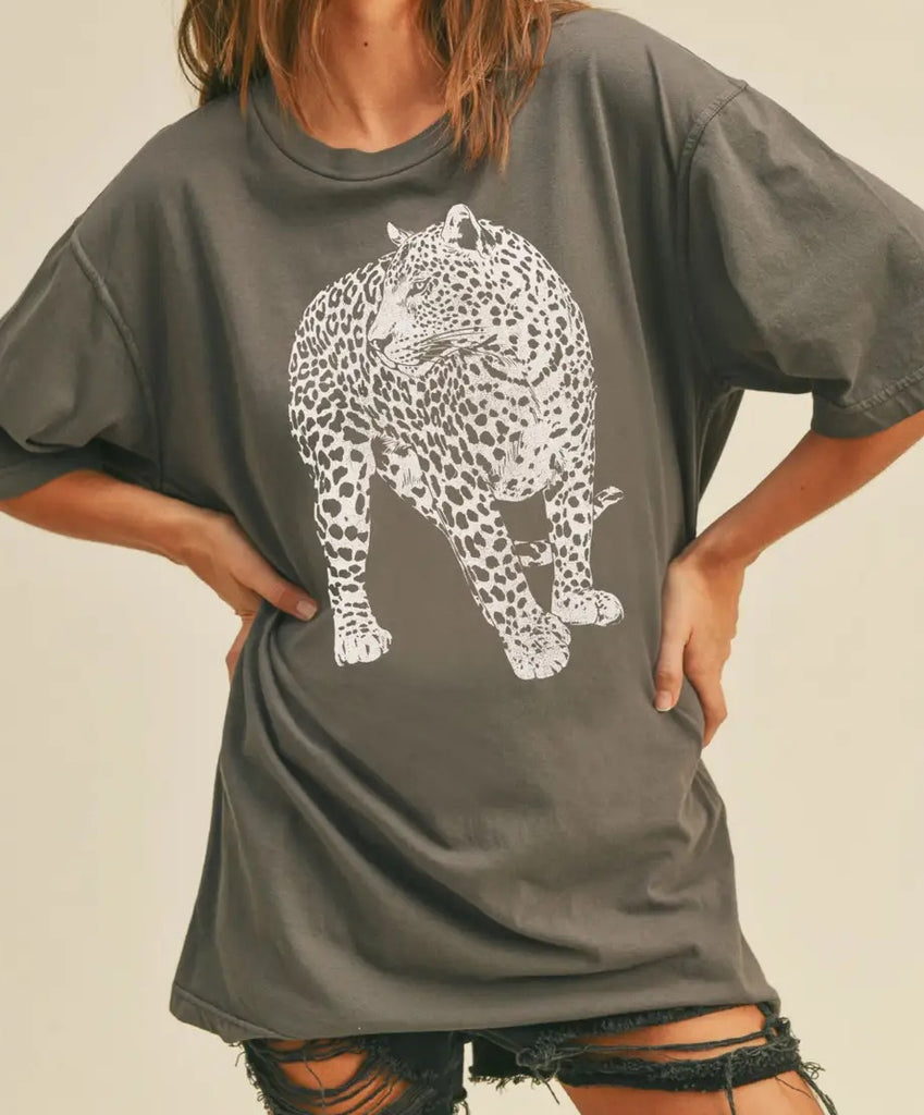 Leopard Animal Graphic Tee