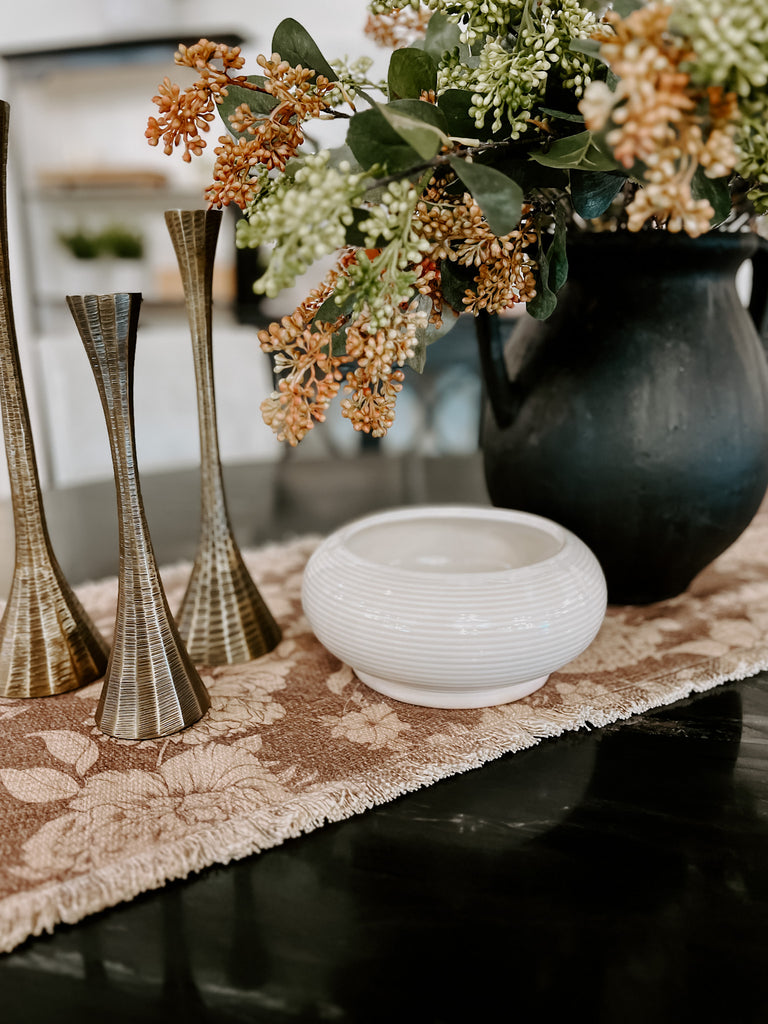 RAISED WHITE CERAMIC BOWL