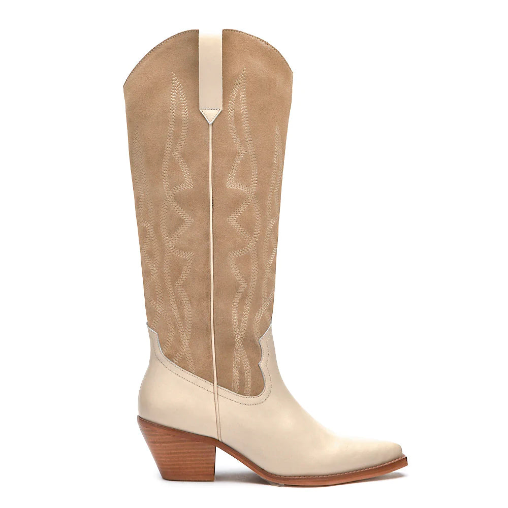 Alpine Boot in Ivory