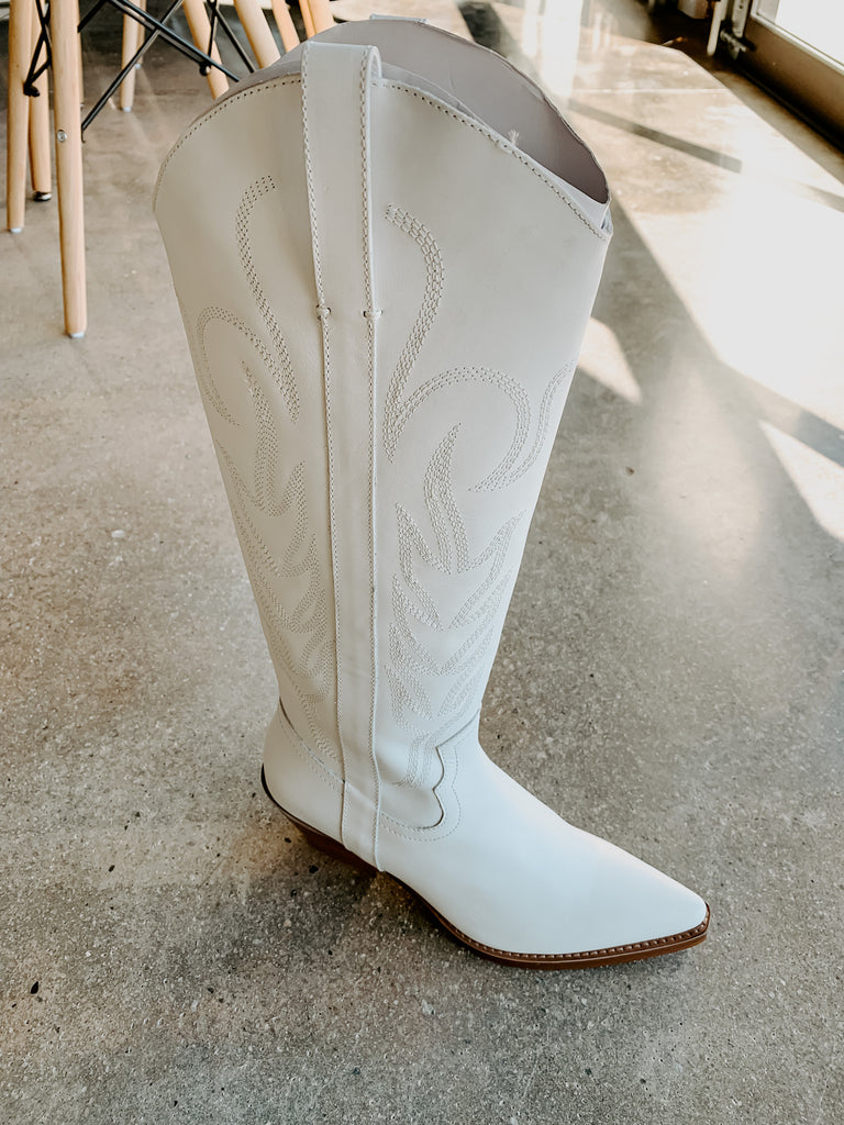 Call the Agency White Cowgirl Boot